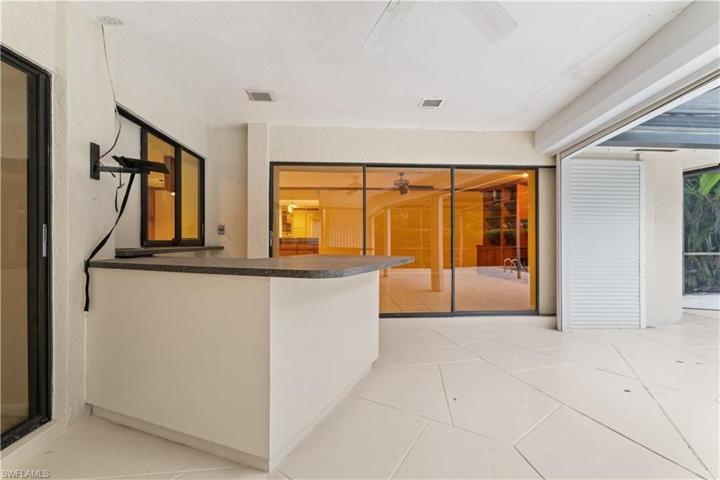 145 Forestwood DR, NAPLES FL 34110