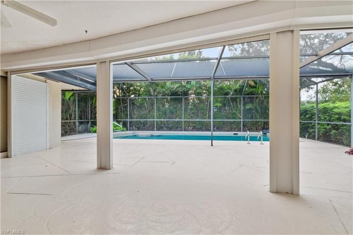 145 Forestwood DR, NAPLES FL 34110