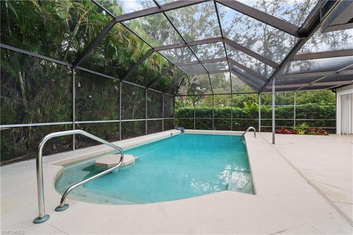 145 Forestwood DR, NAPLES FL 34110