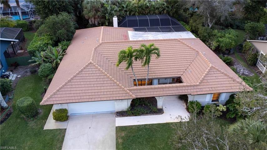 145 Forestwood DR, NAPLES FL 34110