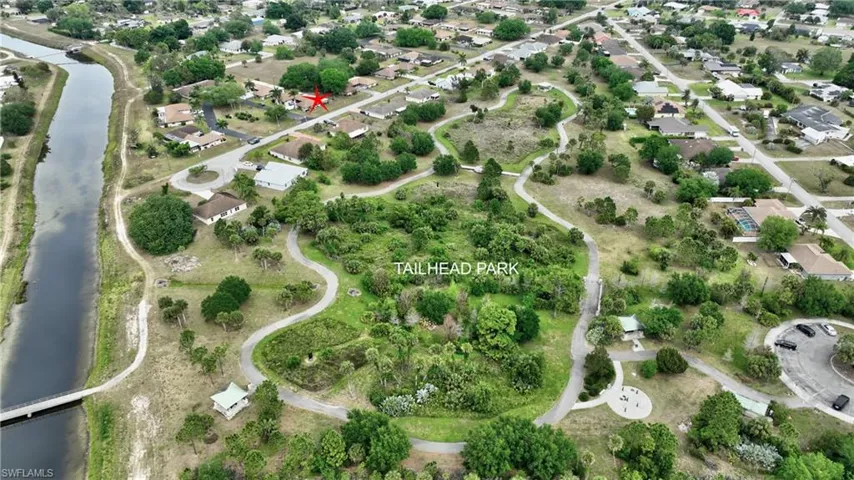 Two-minute walk to the park for nature and wildlife views.