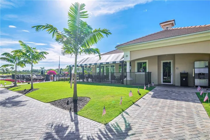 5643  Sandlewood  CT, Naples, FL 34110