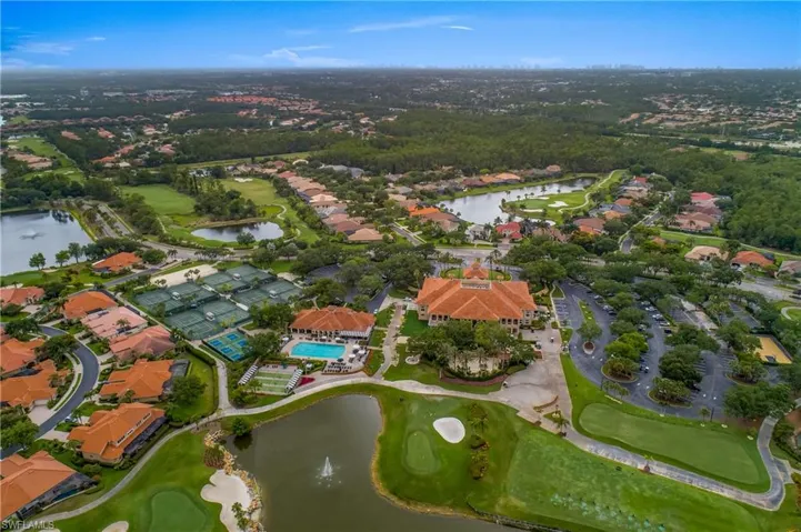 5643  Sandlewood  CT, Naples, FL 34110