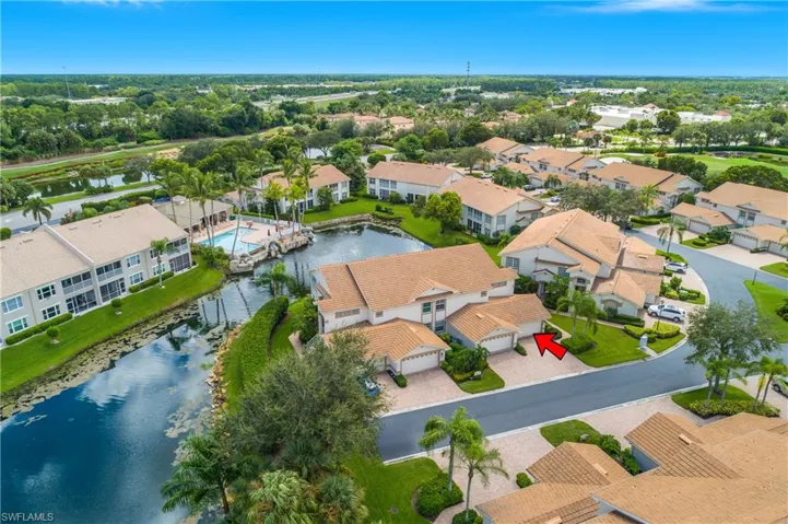 5643  Sandlewood  CT, Naples, FL 34110