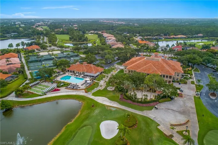 5643  Sandlewood  CT, Naples, FL 34110
