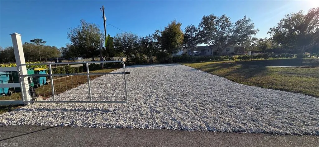 Gravel parking & water and electric hook up for RV
