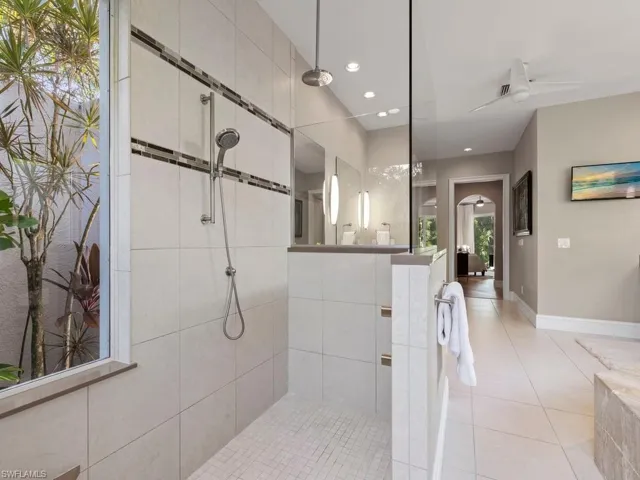 11617 Useppa Ct, Naples, Florida 34110