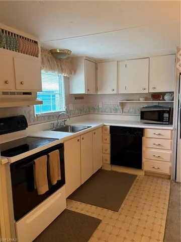 3130 Mercury Ln, North Fort Myers, Florida 33903