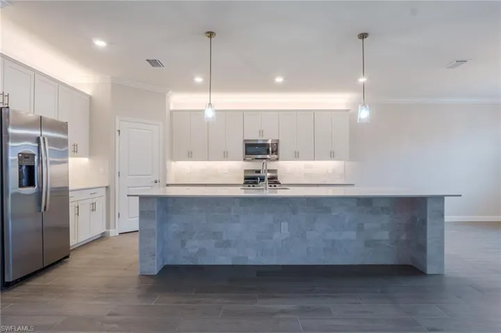 19701 Fox Grove Dr, Estero, Florida 33928