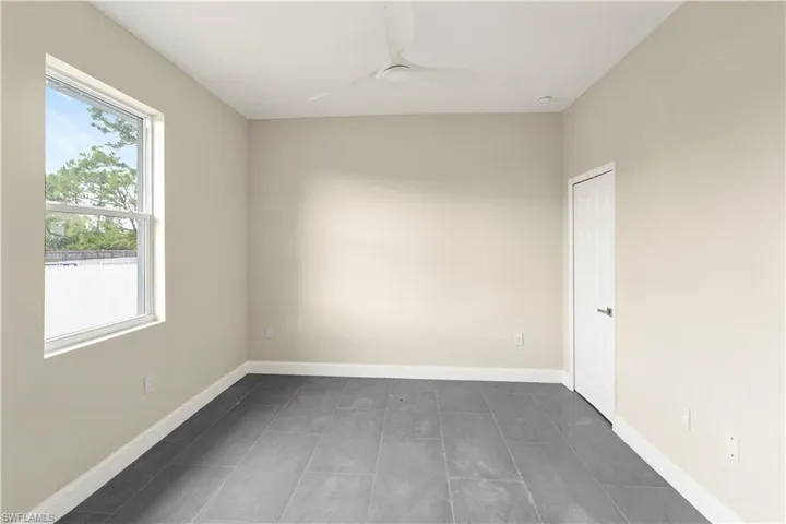 1043 Albert Ave, Lehigh Acres, Florida 33971