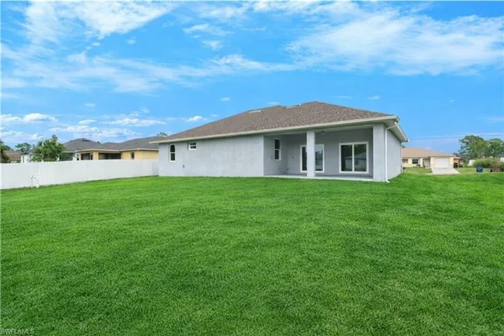 1043 Albert Ave, Lehigh Acres, Florida 33971