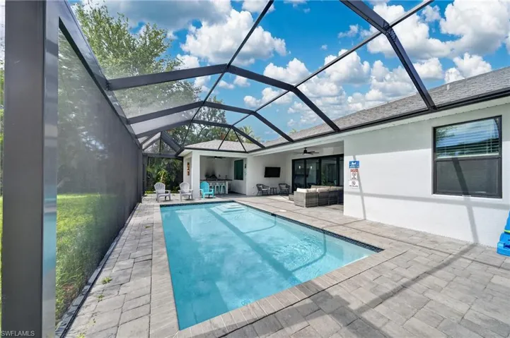 3833 Sw 14th Pl, Cape Coral, Florida 33914