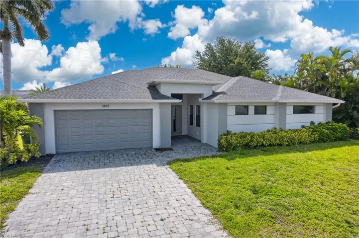 3833 Sw 14th Pl, Cape Coral, Florida 33914