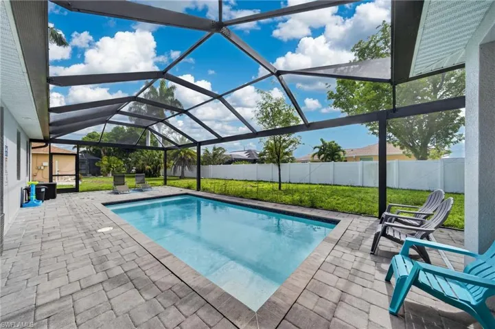 3833 Sw 14th Pl, Cape Coral, Florida 33914