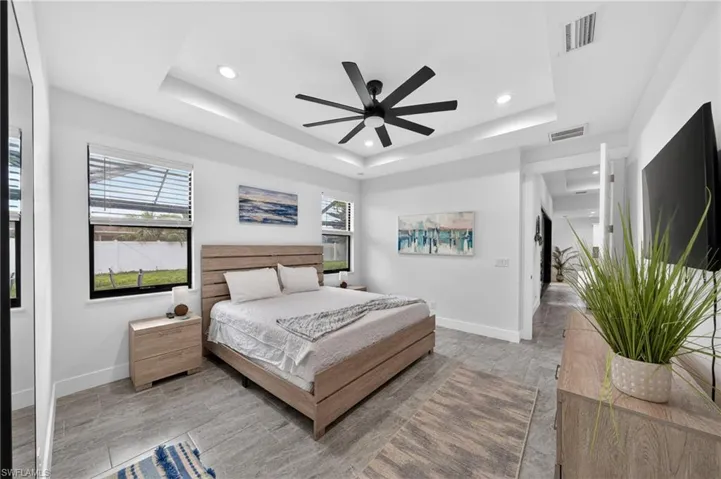 3833 Sw 14th Pl, Cape Coral, Florida 33914