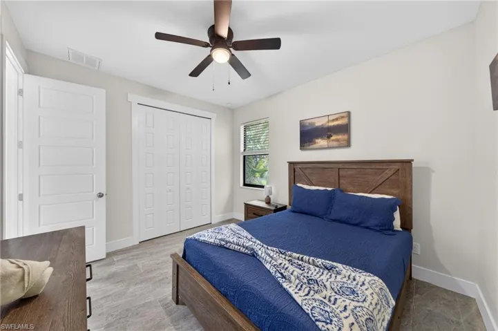 3833 Sw 14th Pl, Cape Coral, Florida 33914