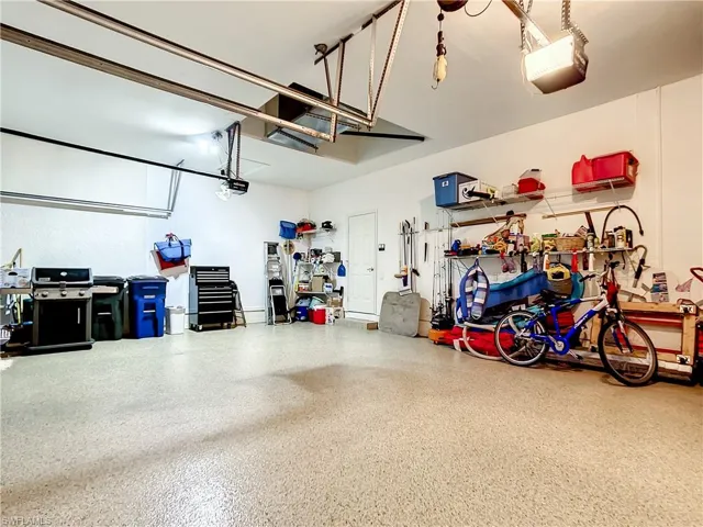 Clean, immaculate garage
