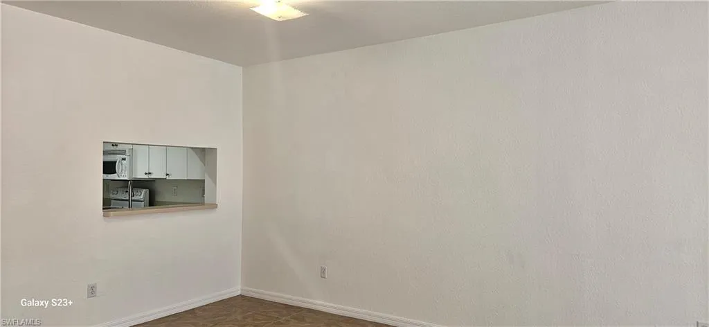 Dining area with pass through
