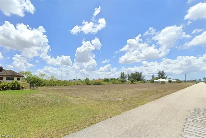 2231 Nw 7th Ave, Cape Coral, Florida 33993