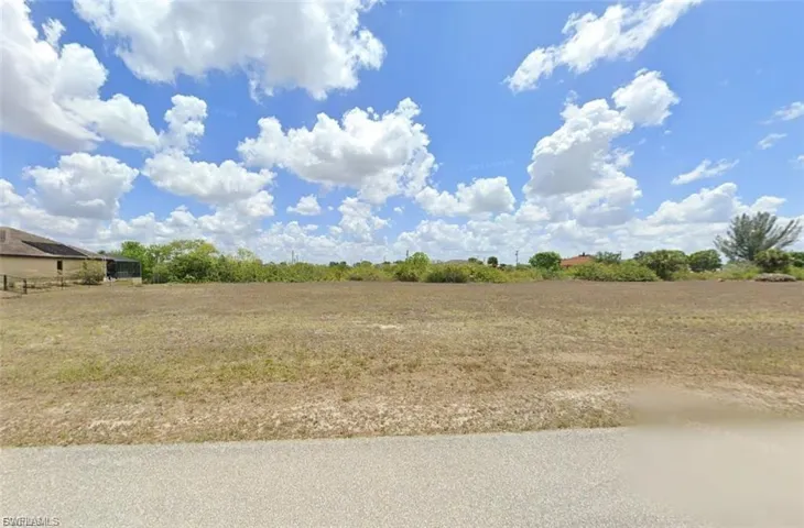 2231 Nw 7th Ave, Cape Coral, Florida 33993