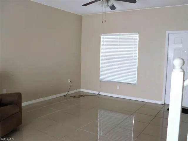 3304  Lisa  LN, Naples, FL 34109