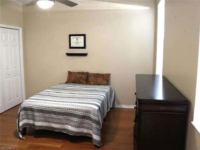 3304  Lisa  LN, Naples, FL 34109