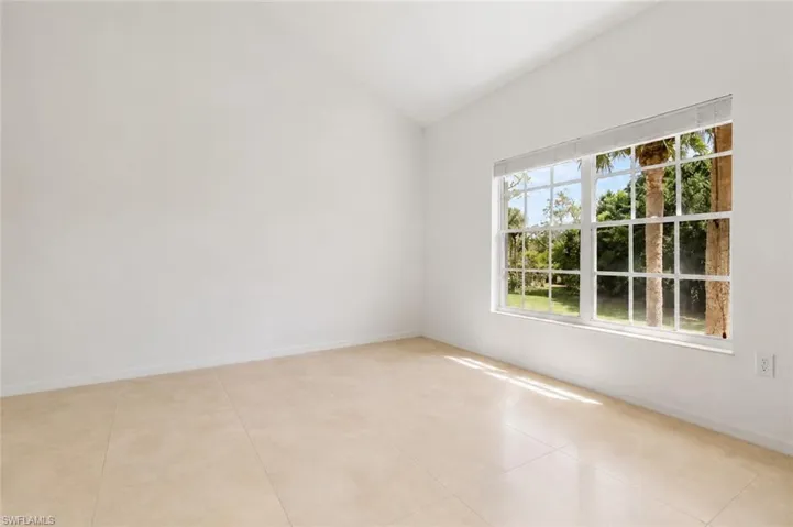 322 Sugar Pine Ln 322, Naples, Florida 34108