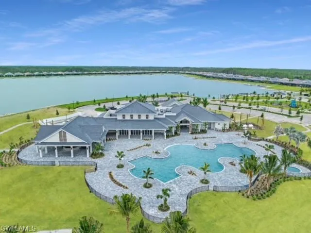 Resort Area and Restaurant