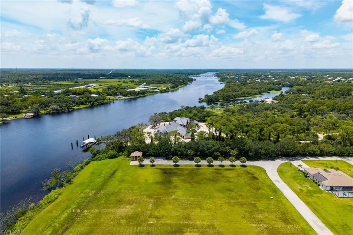 17190 Serengeti Cir, Alva, Florida 33920