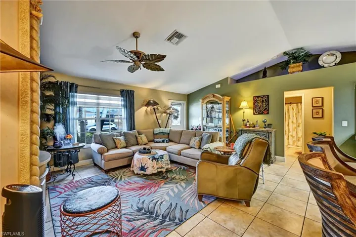 2442 Sw Embers Ter, Cape Coral, Florida 33991