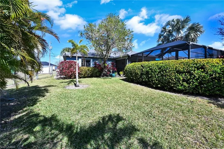 2442 Sw Embers Ter, Cape Coral, Florida 33991