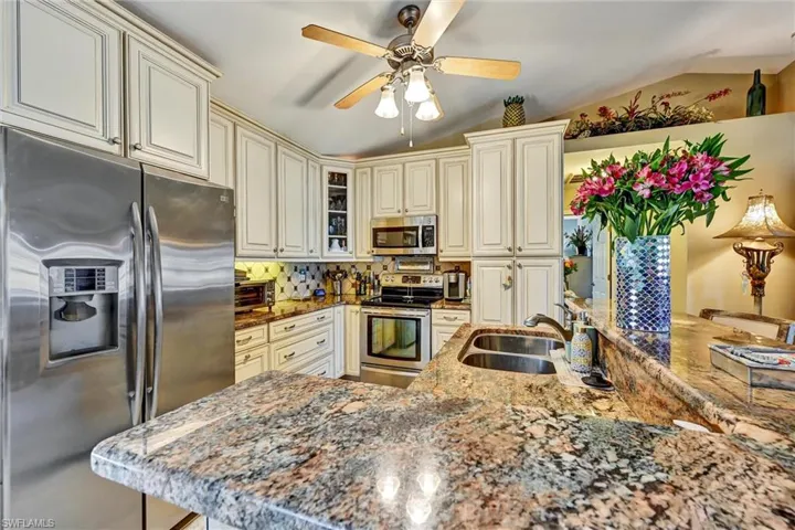 2442 Sw Embers Ter, Cape Coral, Florida 33991