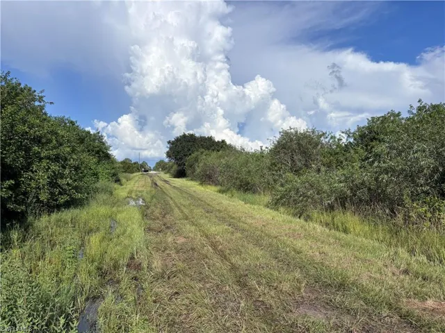27th Ave Ne, Naples, Florida 34120