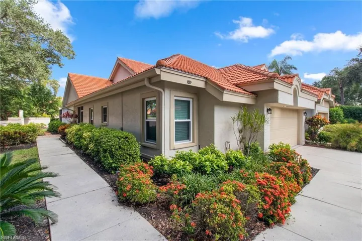 181 Napa Ridge Rd E 35, Naples, Florida 34119