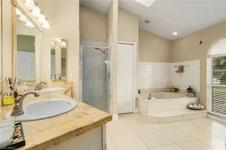 3514 Se 17th Ave, Cape Coral Fl 33904