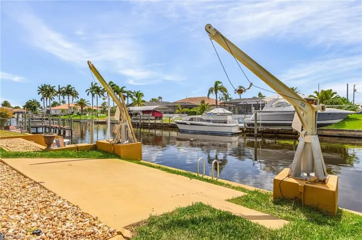 3514 Se 17th Ave, Cape Coral Fl 33904