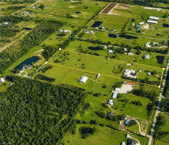 10351  Deal  RD, North Fort Myers, FL 33917