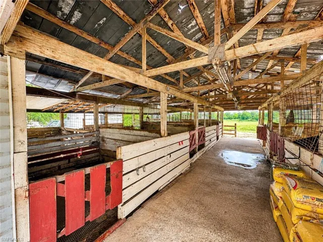 10351  Deal  RD, North Fort Myers, FL 33917