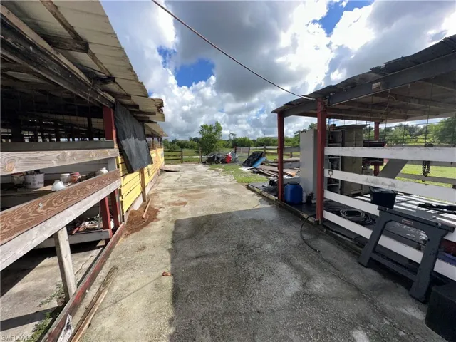 10351  Deal  RD, North Fort Myers, FL 33917