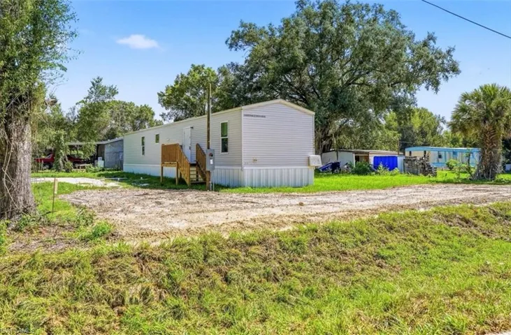 1468 Navaho Ave, Labelle, Florida 33935