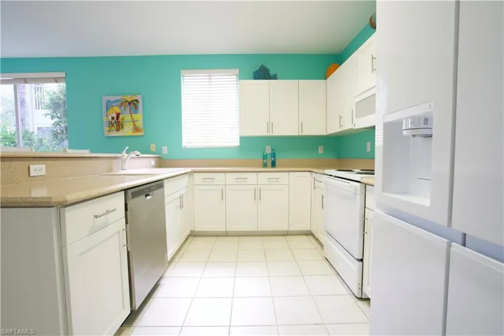 8471 Southbridge Dr 4, Estero, Florida 33967
