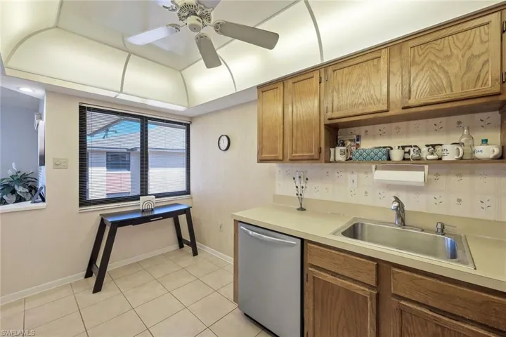 1526 Mainsail Dr # 3, Naples Fl 34114