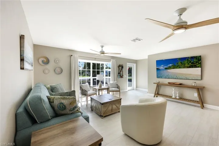 Light, bright and airy - this home is sure to impress!