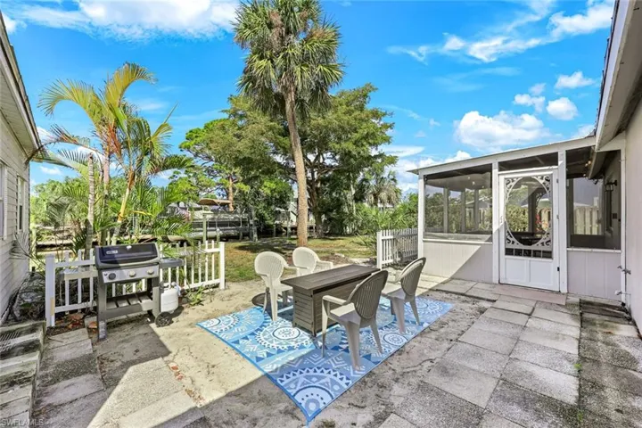 PERFECT spot to entertain friends while barbecuing.