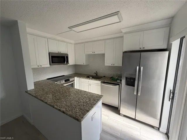 1635 Park Meadows Dr 3, Fort Myers, Florida 33907