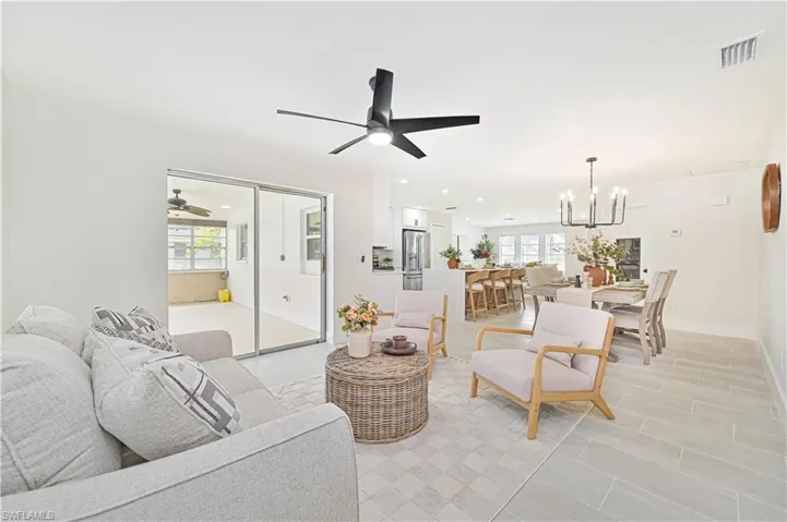 sitting area over look pool area