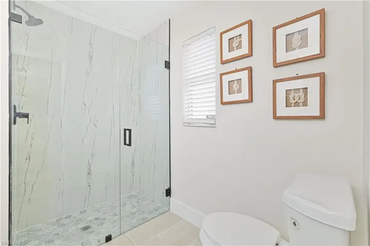 double sink in main bathroom