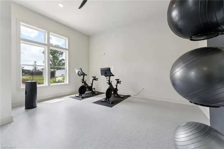 10800  Colonial Gateway  DR, Fort Myers, FL 33905