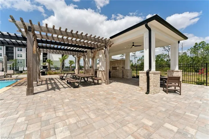 10800  Colonial Gateway  DR, Fort Myers, FL 33905