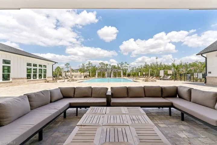 10800  Colonial Gateway  DR, Fort Myers, FL 33905